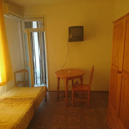 Guest house Dimovi *